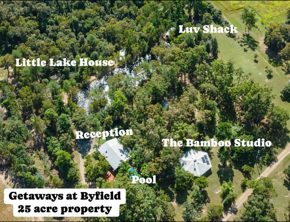 Getaways At Byfield Villa Kültér fotó